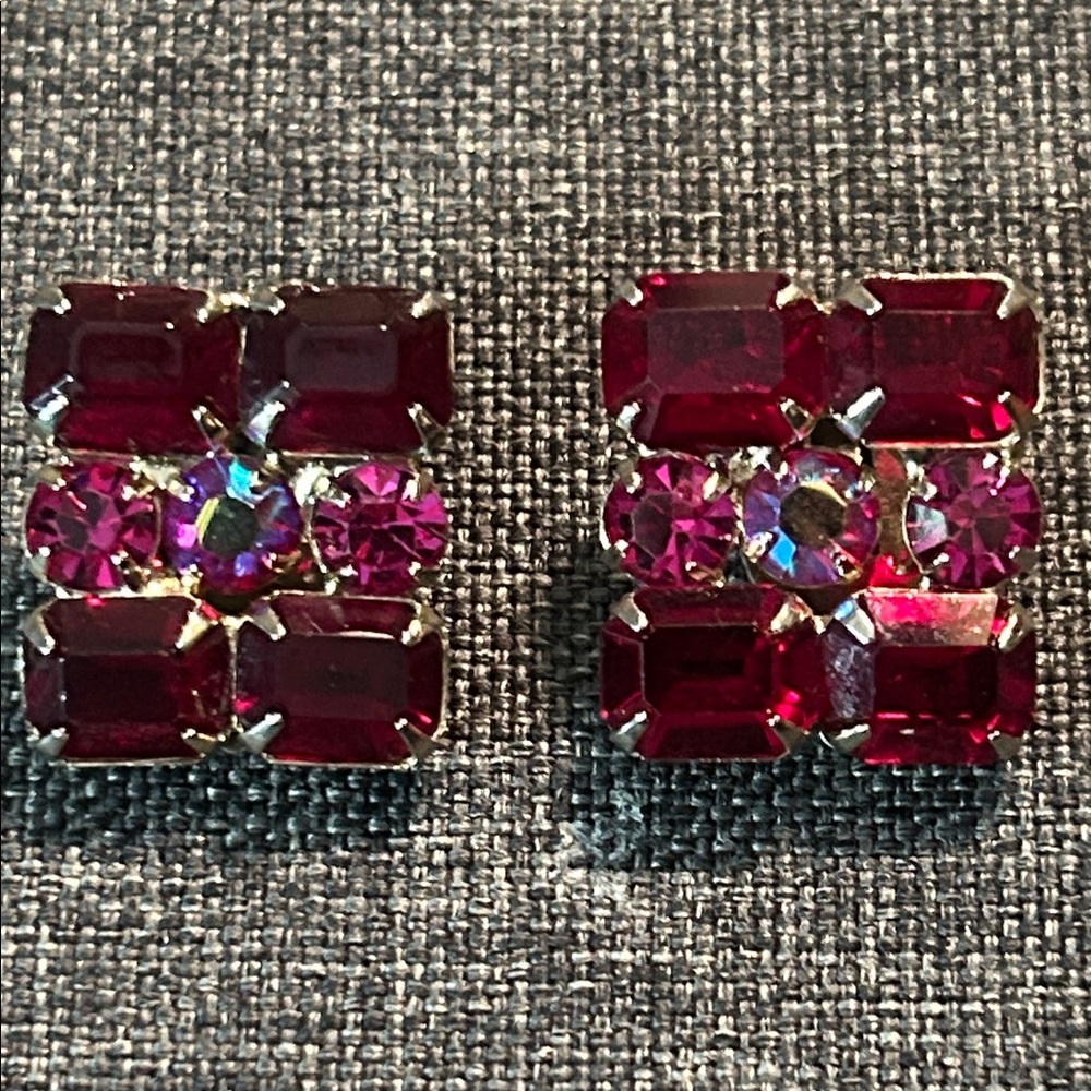 EARRINGS Elegant Red and Pink Gemstone Earrings Vintage CLIP ON